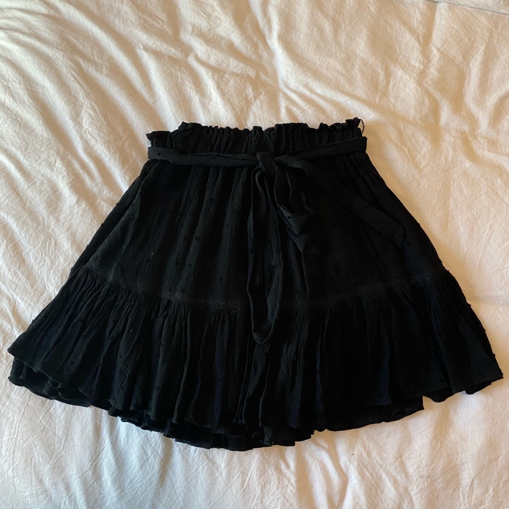 Black Flowy PERFECT for summer Skirt 🌴🌞